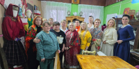 Теплая встреча ко Дню матери объединила женщин Каширы в музее народного быта - Regions.Ru